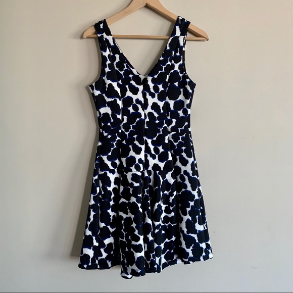 Dex structured dress - Picture 5 of 7